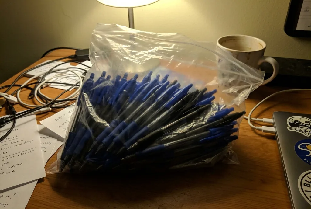 Example weak multi-pack listing — pens in sealed bag, count not visible